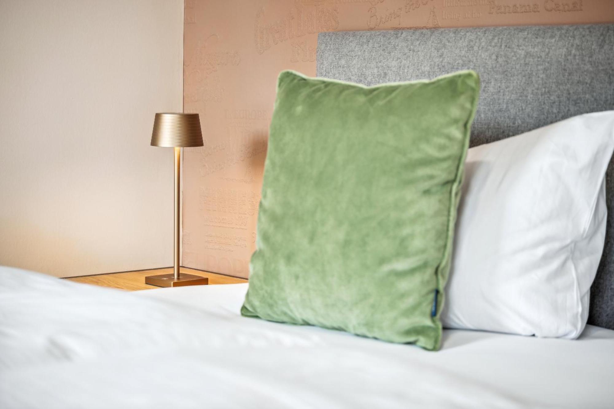 Apartmenthaus Schlag Naumburg  Ngoại thất bức ảnh