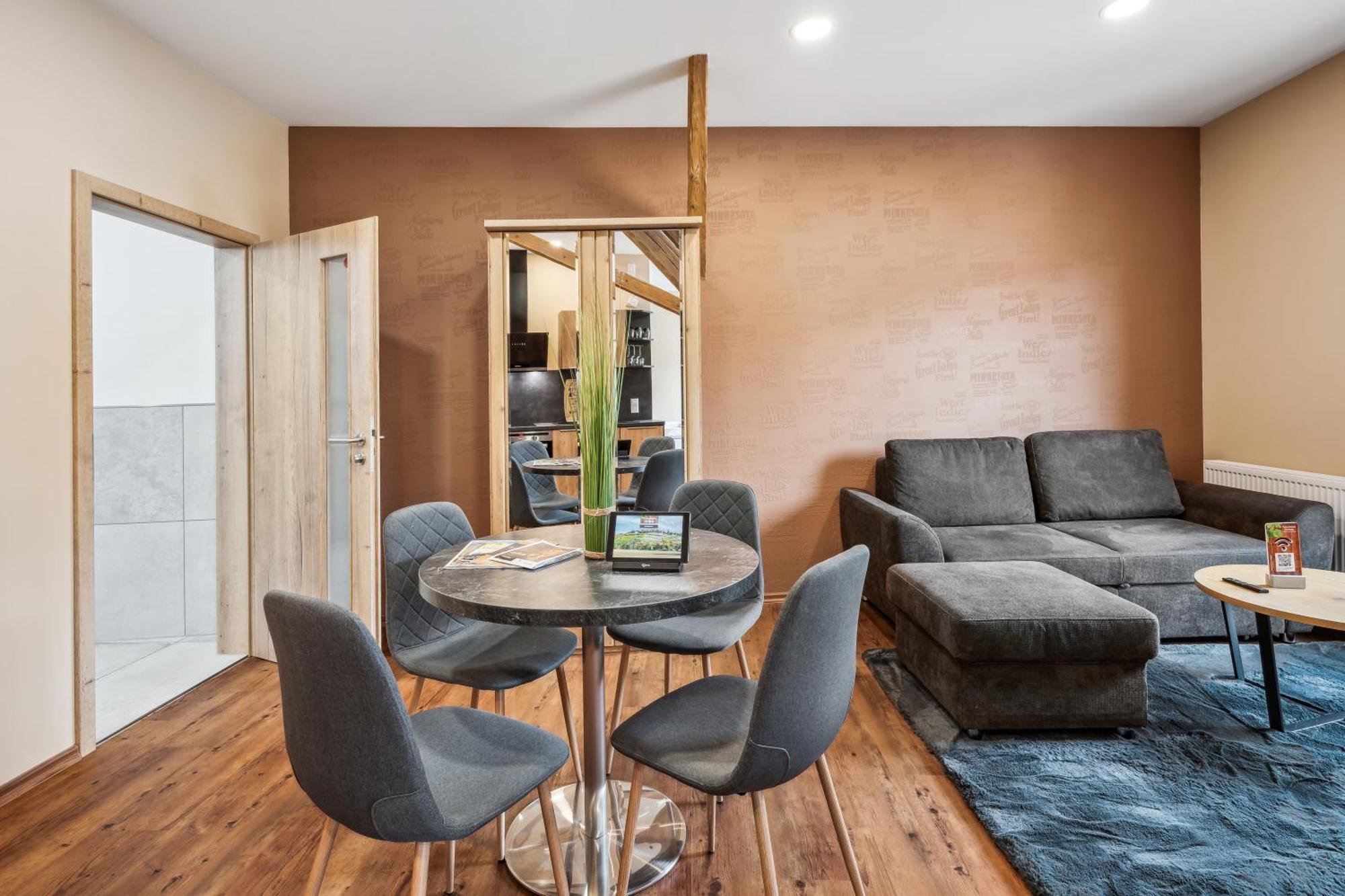 Apartmenthaus Schlag Naumburg  Ngoại thất bức ảnh
